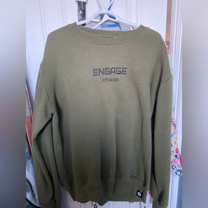 Engage fitness crew neck